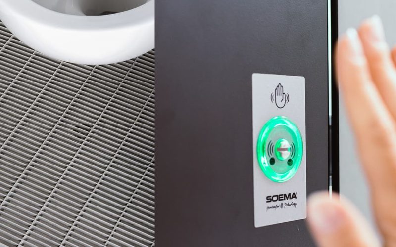 Pavimentazioni e porte per sistemi igienici ad alta frequentazione